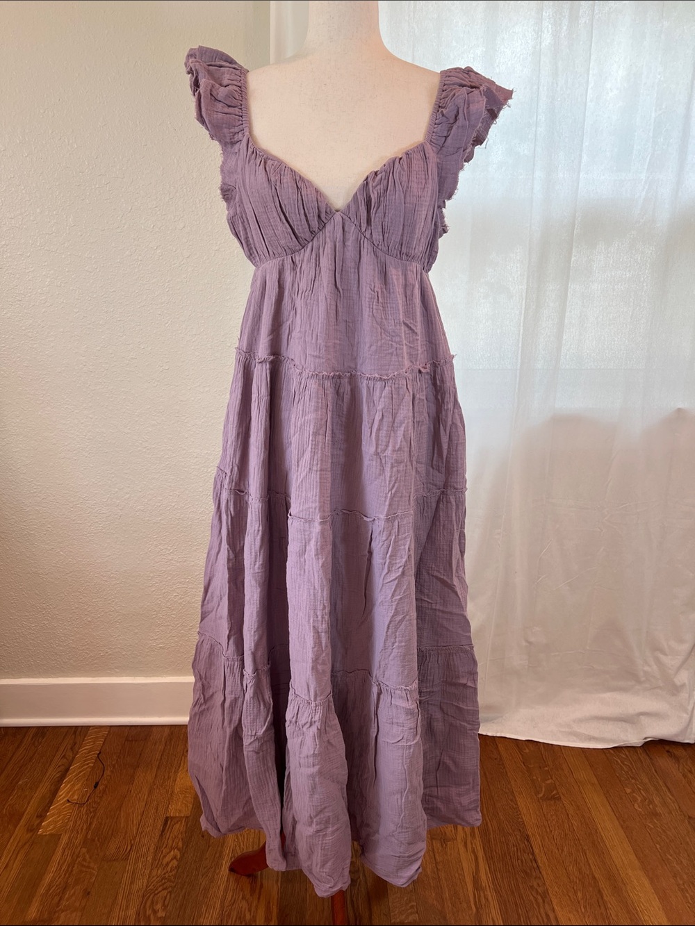 Free the Roses Dusty Purple Tiered Sweetheart Maxi Dress. Size M. NWOT